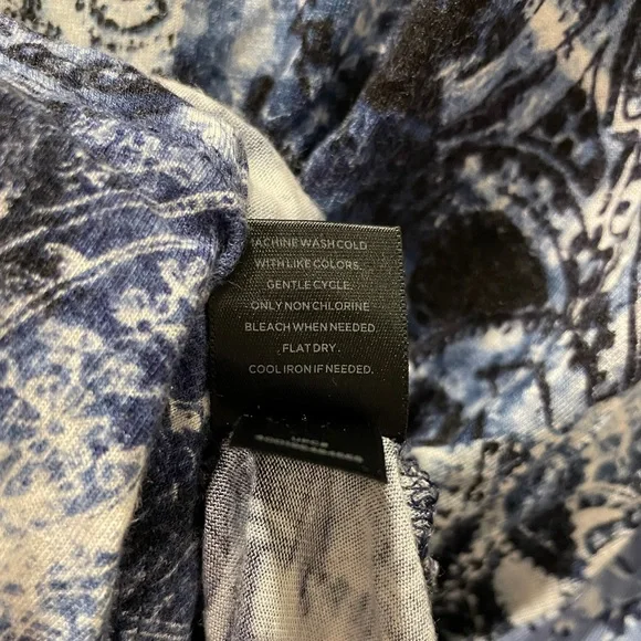 Simply Vera Wang Scoop Neck Long-Sleeve Shirt - Picture 5 of 7